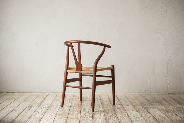 Yチェア（ワイチェア）CH24 ｜ CARL HANSEN & SØN カール・ハンセン