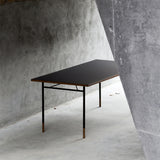 Nyhavn desk | Finn Juhl (フィン・ユール)