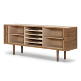 CH825 Credenza|Hans J. Wegner (ハンス・J・ウェグナー) カール・ハンセン&サン【正規販売店】デンマークデザイン - 北欧家具 北欧インテリア通販サイト greeniche (グリニッチ)