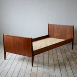 Bed R208D542