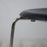 Arne Jacobsen stool R612D310B - 北欧家具 北欧インテリア通販サイト greeniche (グリニッチ)