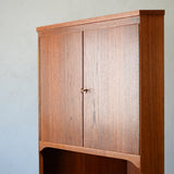 Corner Cabinet R700K014