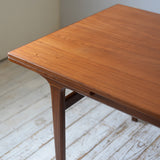 Dining Table D-R706D204