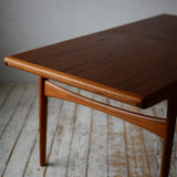 Dining Table R706D221