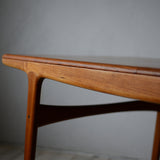 Dining Table R706D221