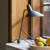 &Tradition Tripod HM9 Maroon