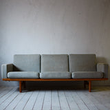 Hans J. Wegner GE236 3P Sofa D-701D126