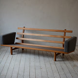 Hans J. Wegner GE236 3P Sofa D-601D171