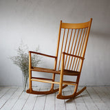Hans J. Wegner J16 Rocking Chair 610D807