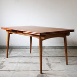 Hans J. Wegner Extension Table AT312 106D342