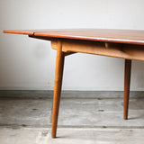 Hans J. Wegner Extension Table AT312 106D342