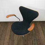 Arne Jacobsen Seven Chair D-209D067F