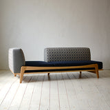 Luu Sofa dop tambourine gray / navy | オーク/ウォルナット無垢材