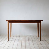 Dining Table R311D418