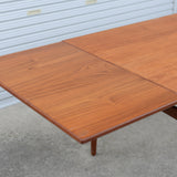 Dining Table R412D264