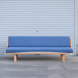 Hans J. Wegner Day Bed model GE258 R412D297