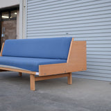 Hans J. Wegner Day Bed model GE258 R412D297