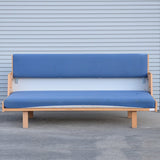 Hans J. Wegner Day Bed model GE258 R412D297