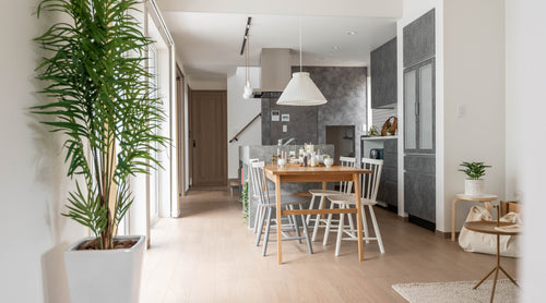Le Klint × greeniche無垢家具　北欧の灯りと木の温もりで育てる暮らし｜北欧インテリア通販サイト greeniche（グリニッチ）