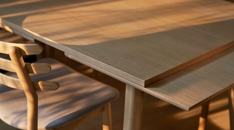 【無垢材家具の魅力とは？】暮らしとともに味わいを深める、選ばれる理由と楽しみ方ガイド｜北欧インテリア通販サイト greeniche（グリニッチ）