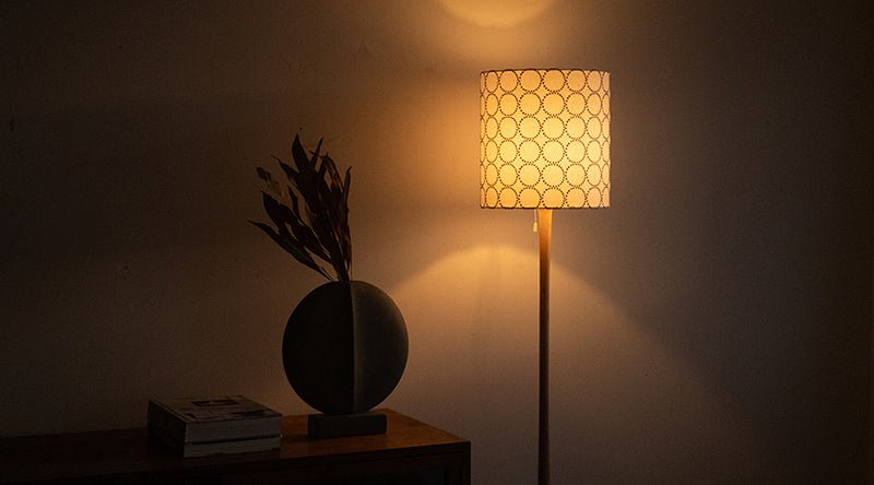 北欧の光が暮らしを変える｜フロアライトで作るヒュッゲな空間｜北欧インテリア通販サイト greeniche（グリニッチ）