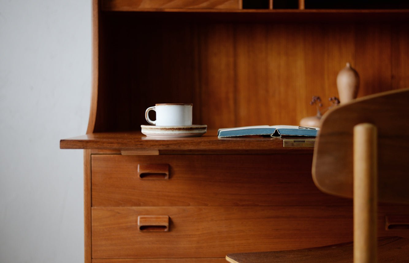 【北欧インテリア】ヴィンテージ　ビューロー　収納家具 antique_furniture1742101851.jpg