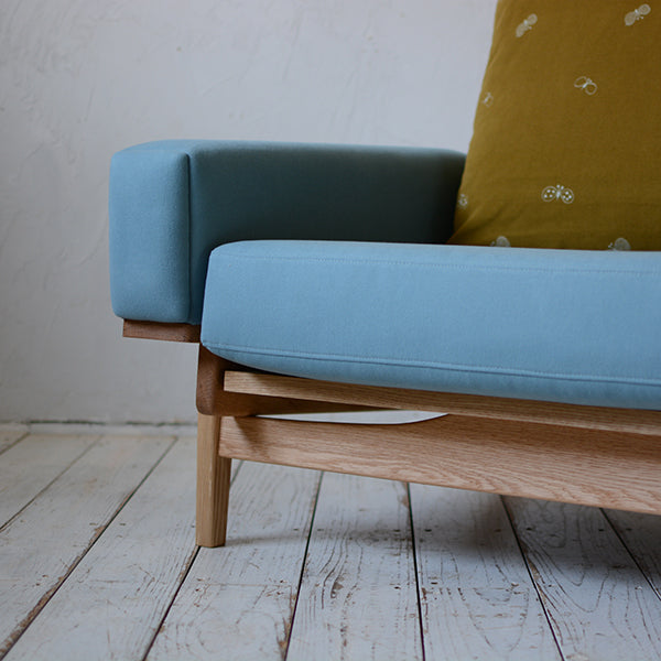 Newnormal Low Sofa 2.5シーター dop choucho khaki / blue | 北欧家具