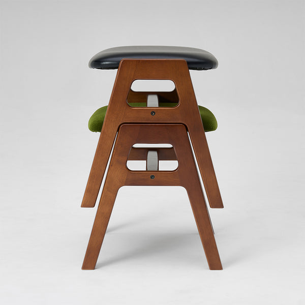 カリモク60【正規販売店】 スタッキングスツール セラムダークグレー