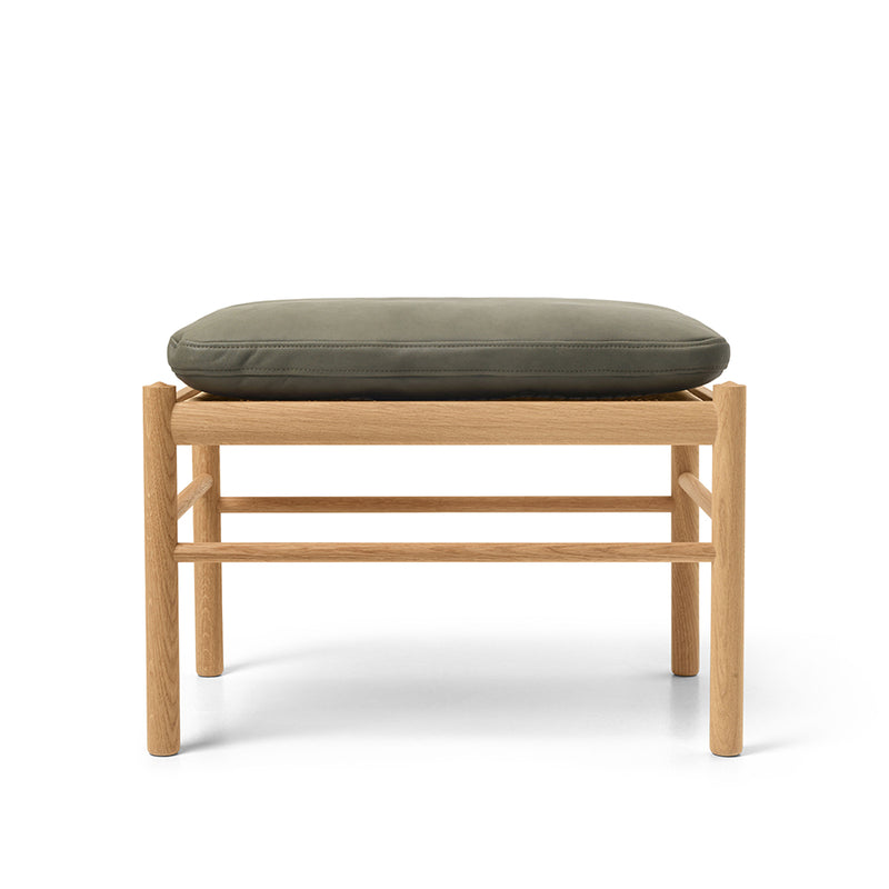 OW149F コロニアルフットスツール TERRAレザー (Jade 20368) ｜COLONIAL FOOTSTOOL｜Ole Wanscher (オーレ・ヴァンシャー) カール・ハンセン＆サン【正規販売店】デンマークデザイン