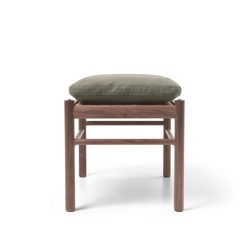 OW149F コロニアルフットスツール TERRAレザー (Jade 20368) ｜COLONIAL FOOTSTOOL｜Ole Wanscher (オーレ・ヴァンシャー) カール・ハンセン＆サン【正規販売店】デンマークデザイン