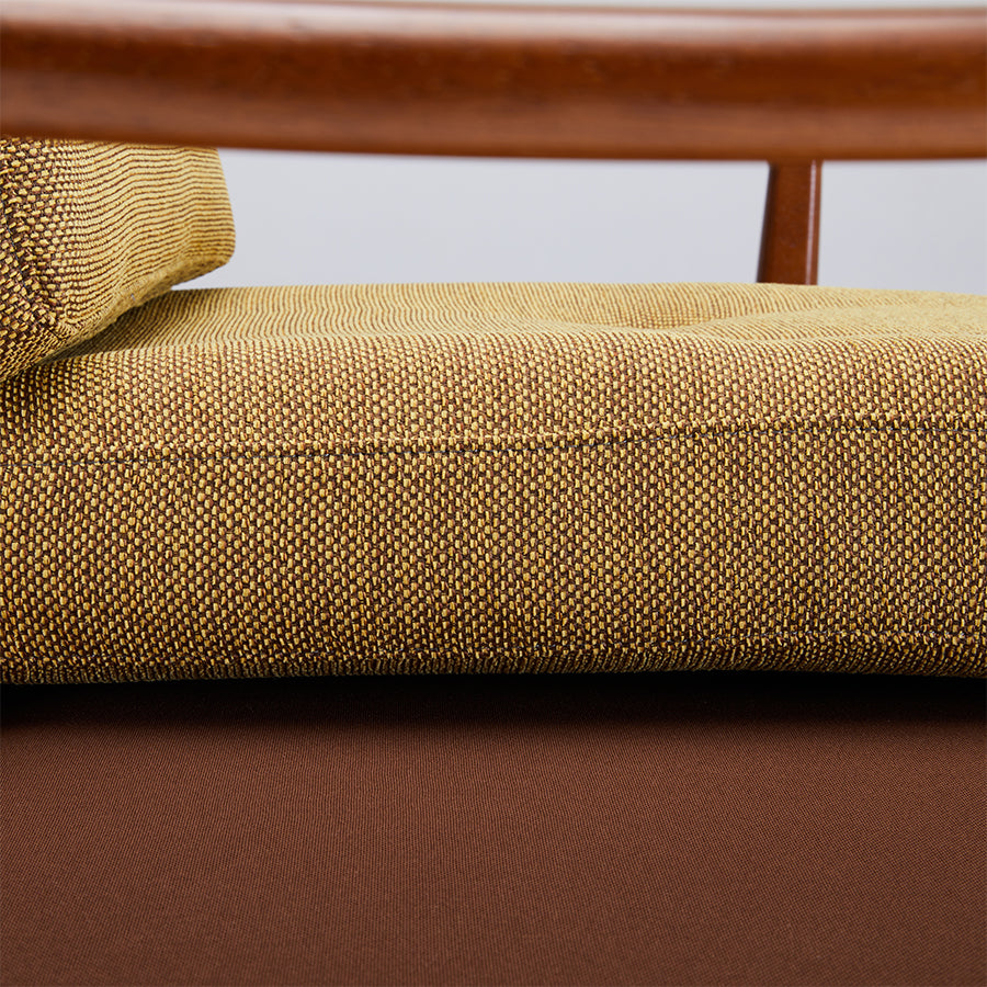 カリモク60【正規販売店】フレームチェア 3シーター マスタード