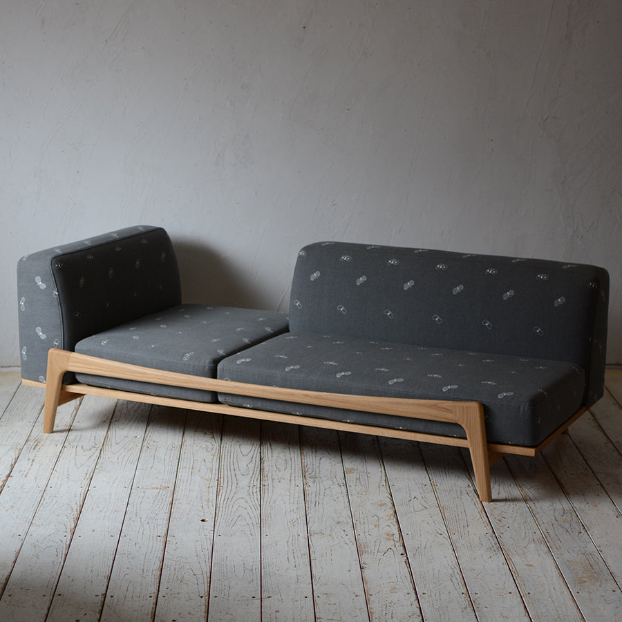 Luu Sofa dop choucho | オーク/ウォルナット/ノルディックアッシュ無垢材