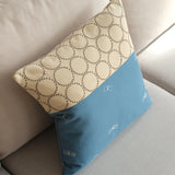 mina perhonen dop 「tambourine × choucho」クッションカバー エクリュ×ブルー