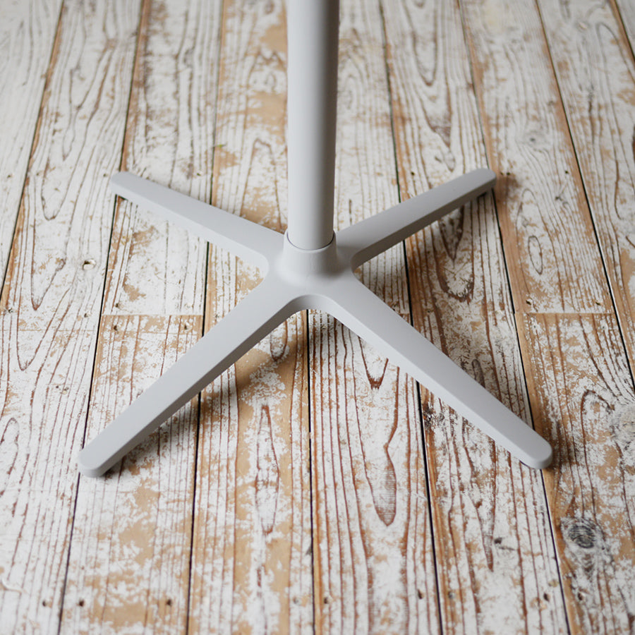 カフェテーブル Φ700 × CH24(Yチェア) カフェスタイルセット | 北欧