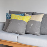 mina perhonen dop 「tambourine × choucho」クッションカバー ライトブルー×オリーブ