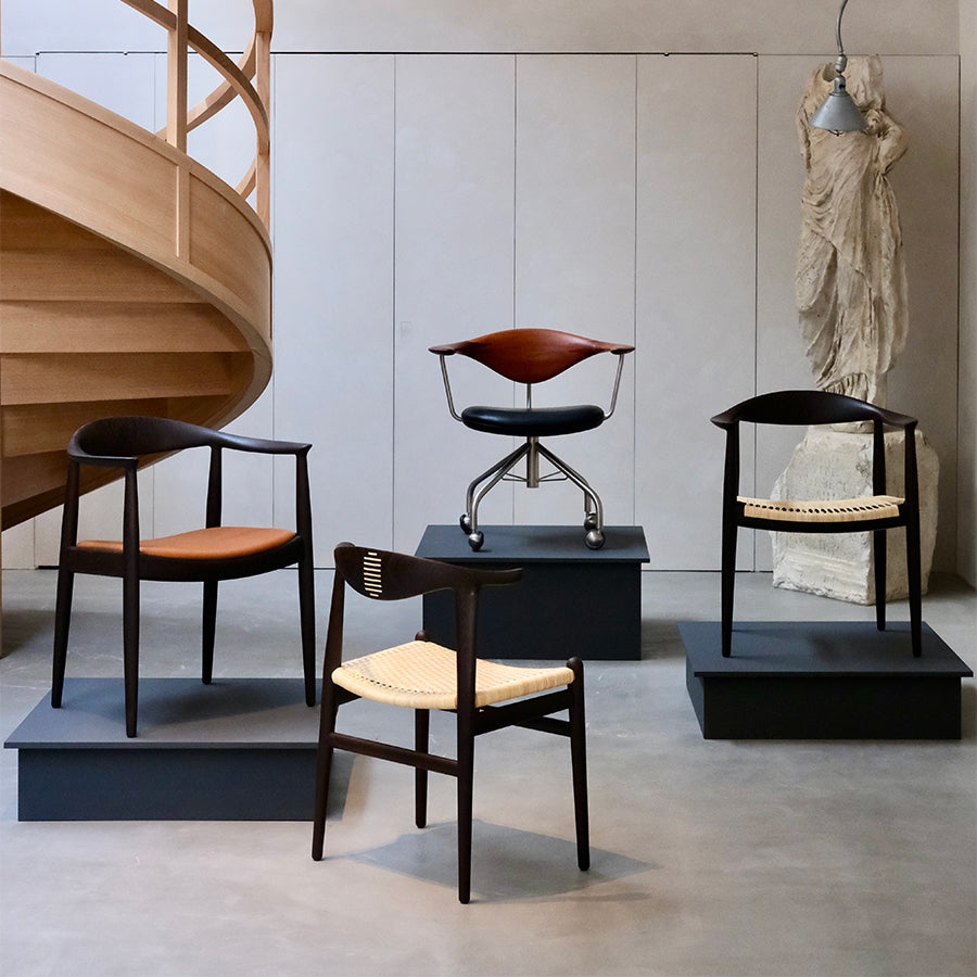 完売】 PP701 Minimal Chair Wenge(ウェンジ) | Hans. J. Wegner