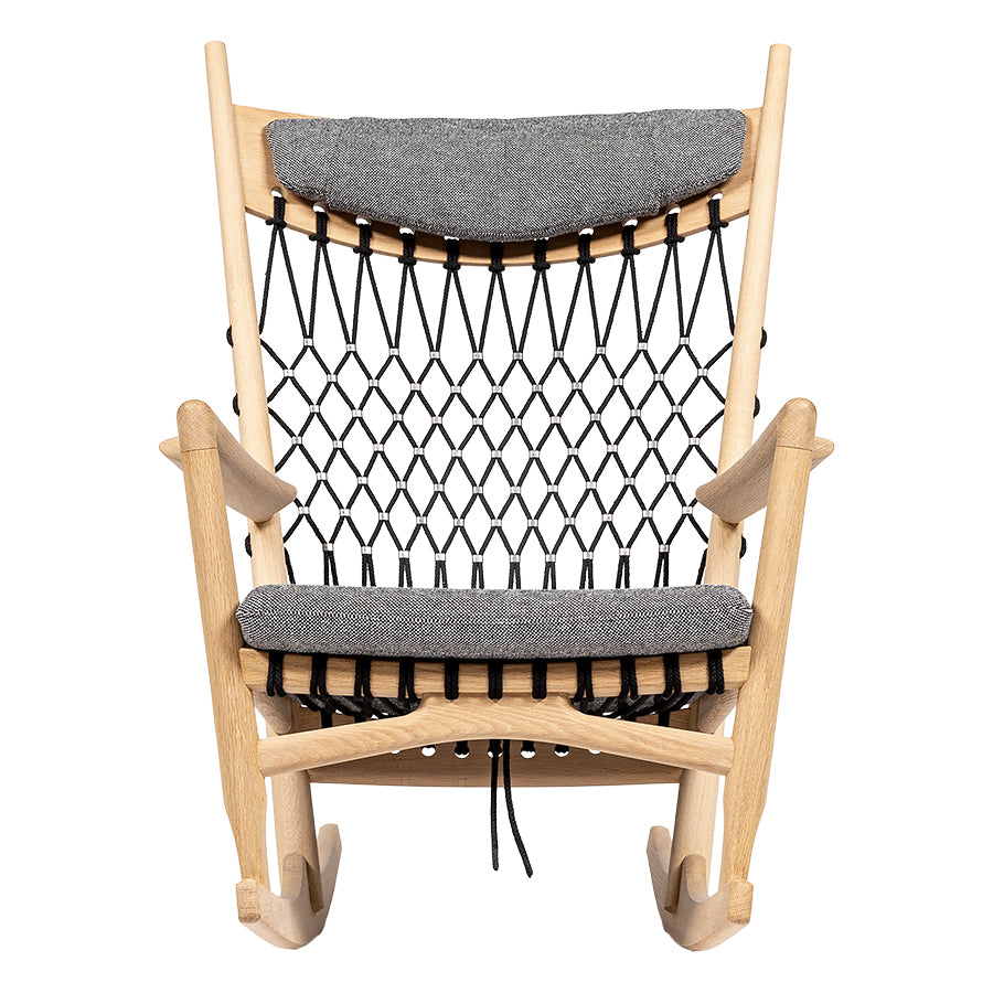 PPモブラー正規販売店】 PP124 Rocking Chair | Hans. J. Wegner