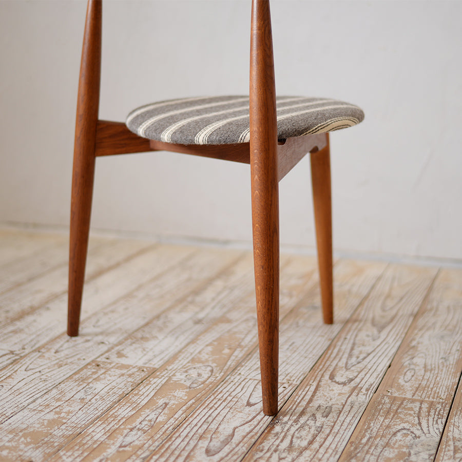 Hans J. Wegner Heart Chair 