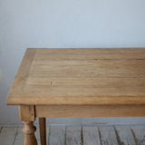 Dining Table R606D139