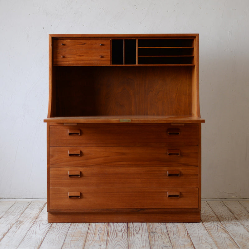 Borge Mogensen model143 Bureau R606D221