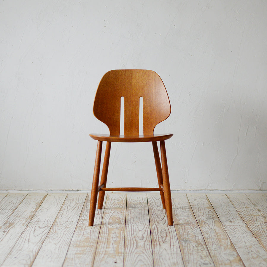 Ejvind A. Johansson Dining Chair 