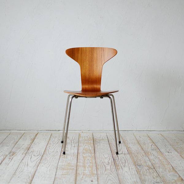 Arne Jacobsen Mosquito Chair "model 3105" R607D307