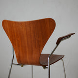 Arne Jacobsen Arm Chair "FH3107" R607D311