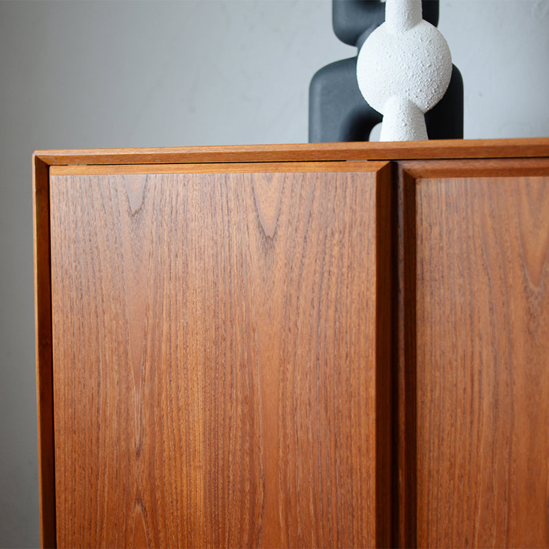 Henry Kjærnulf Sideborad "model 371" D-R612D324