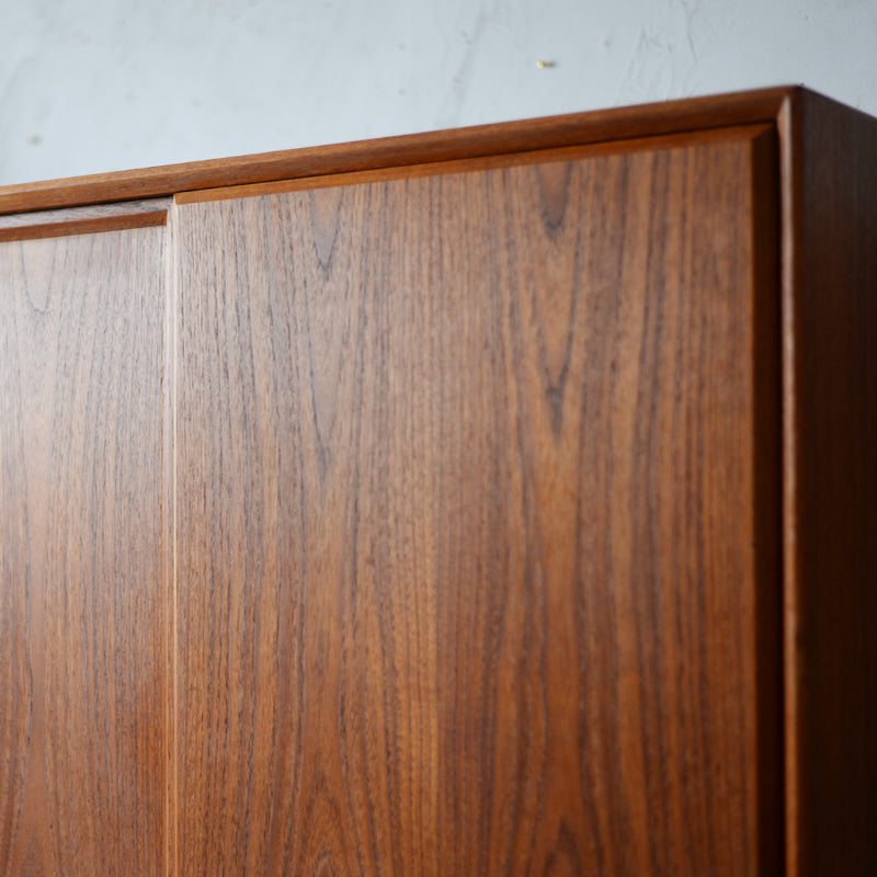 Henry Kjærnulf Sideborad "model 371" D-R612D324