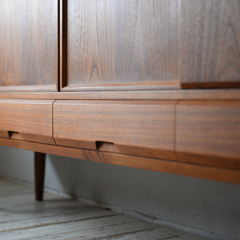 Henry Kjærnulf Sideborad "model 371" D-R612D324