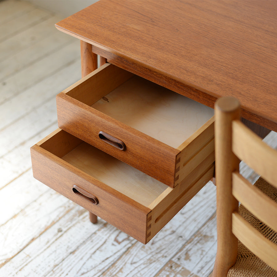 Desk D-R700K015 | 北欧家具 北欧インテリア通販サイト greeniche