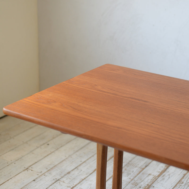 Børge Mogensen Dining Table "model C18" D-R700K016