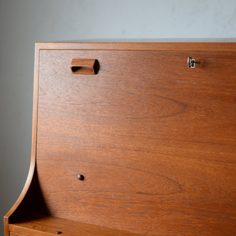 商談中 【代官山  M様  12/7まで商談中】Børge Mogensen Bureau "model145" D-R700K017