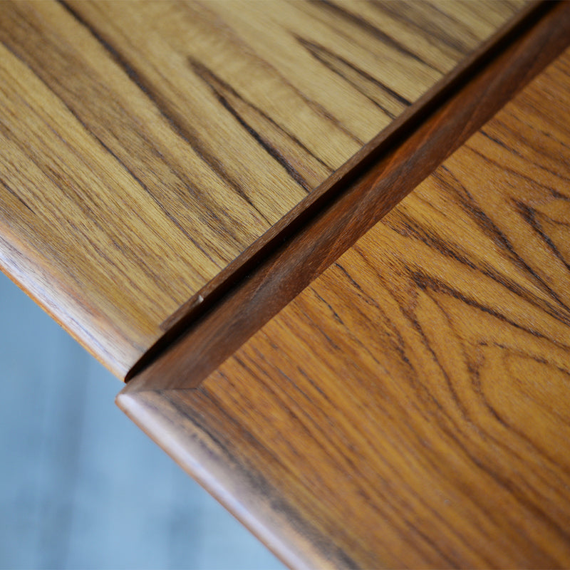 Dining Table D-R706D218